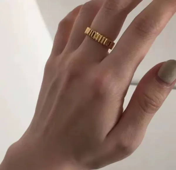 Golden_Stainless_Steel_And_Hypoallergenic_Coating_Ring_For_Women